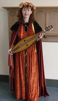 Cat and dulcimer